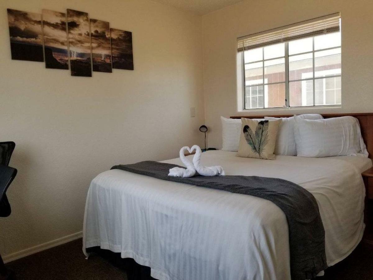 ואלה 071B Private Studio Near Grand Canyon South Rim Sleeps 6- No Kitchen מראה חיצוני תמונה